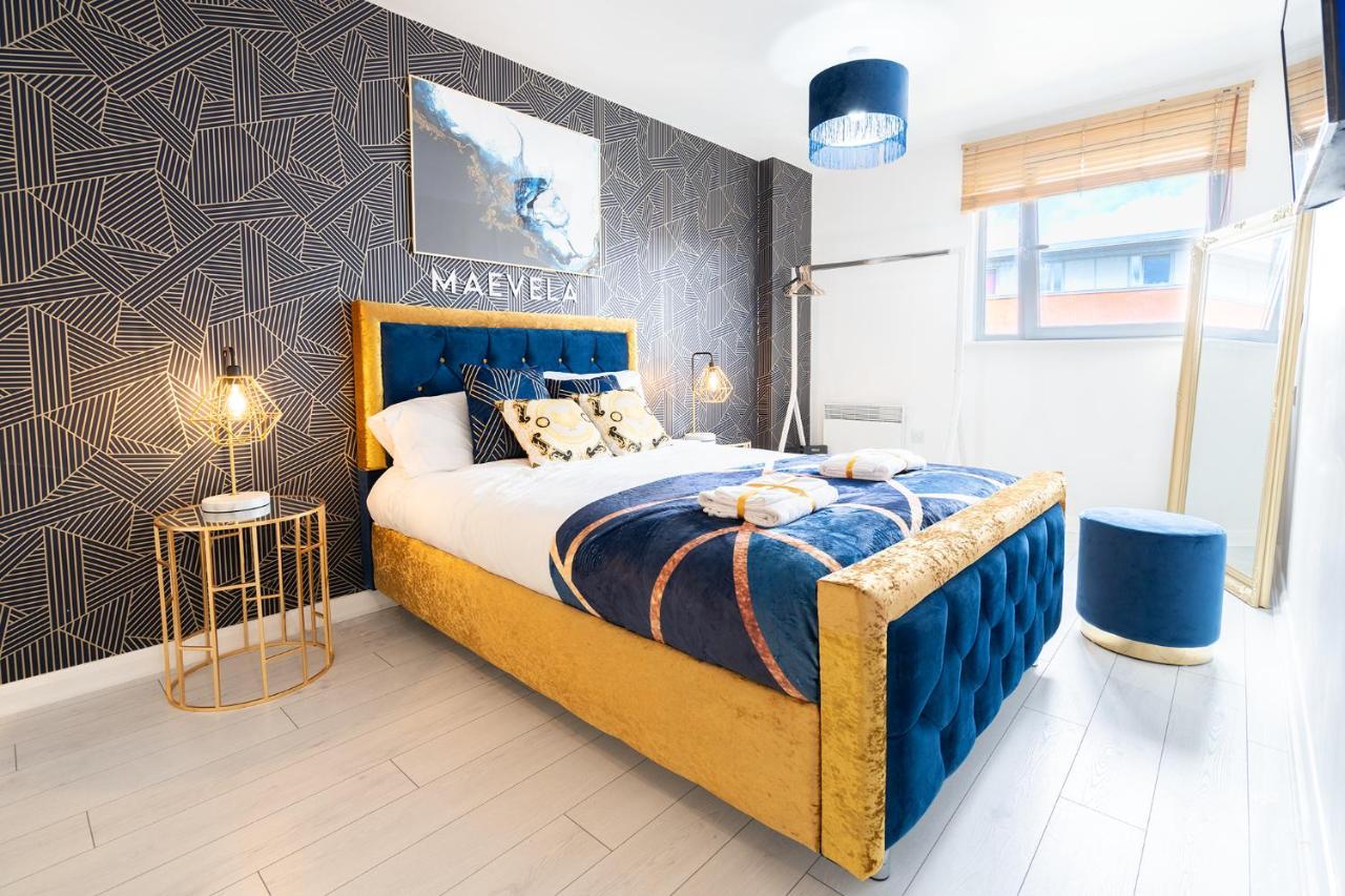 Maevela Apartments - Ultra Lavish Luxury 2 Bed Apartment City Centre - With Balcony - Free Secure Parking - Ps4 & Smart Tv'S เบอร์มิงแฮม ภายนอก รูปภาพ