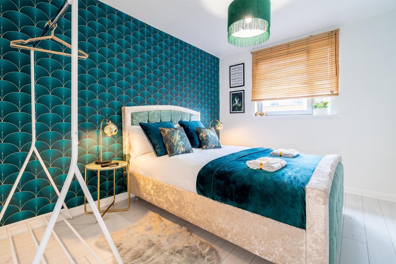 Maevela Apartments - Ultra Lavish Luxury 2 Bed Apartment City Centre - With Balcony - Free Secure Parking - Ps4 & Smart Tv'S เบอร์มิงแฮม ภายนอก รูปภาพ