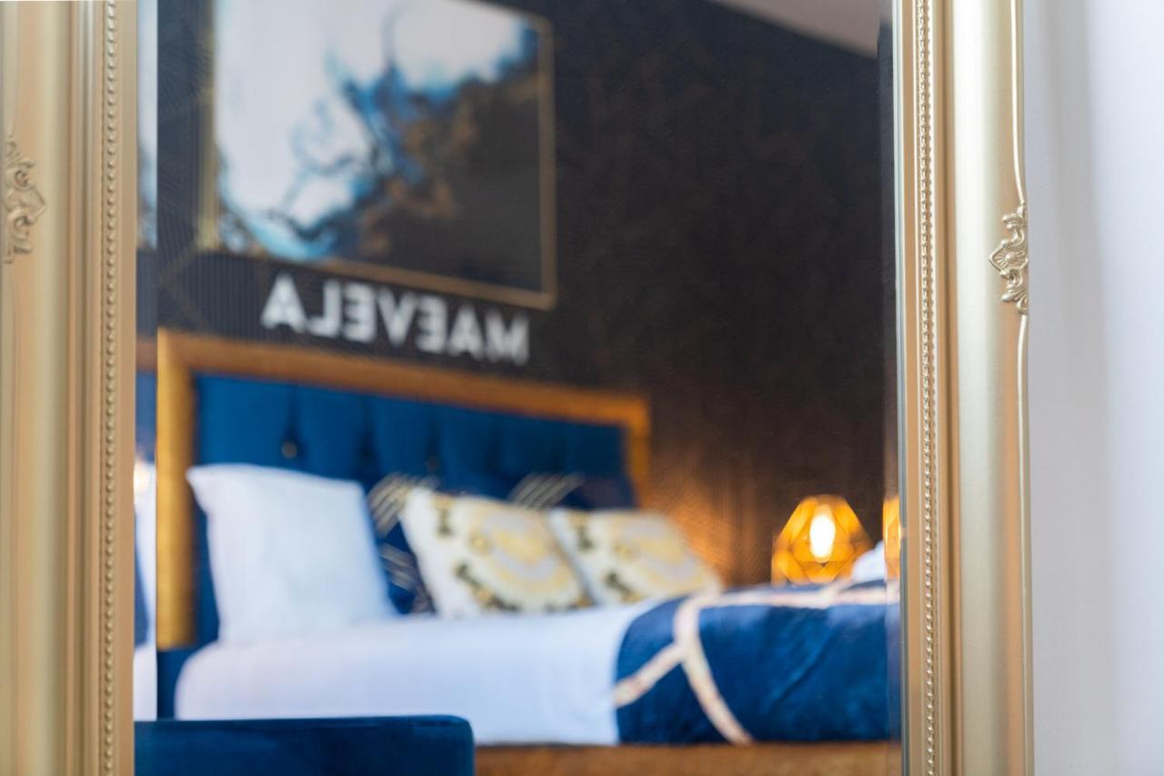 Maevela Apartments - Ultra Lavish Luxury 2 Bed Apartment City Centre - With Balcony - Free Secure Parking - Ps4 & Smart Tv'S เบอร์มิงแฮม ภายนอก รูปภาพ