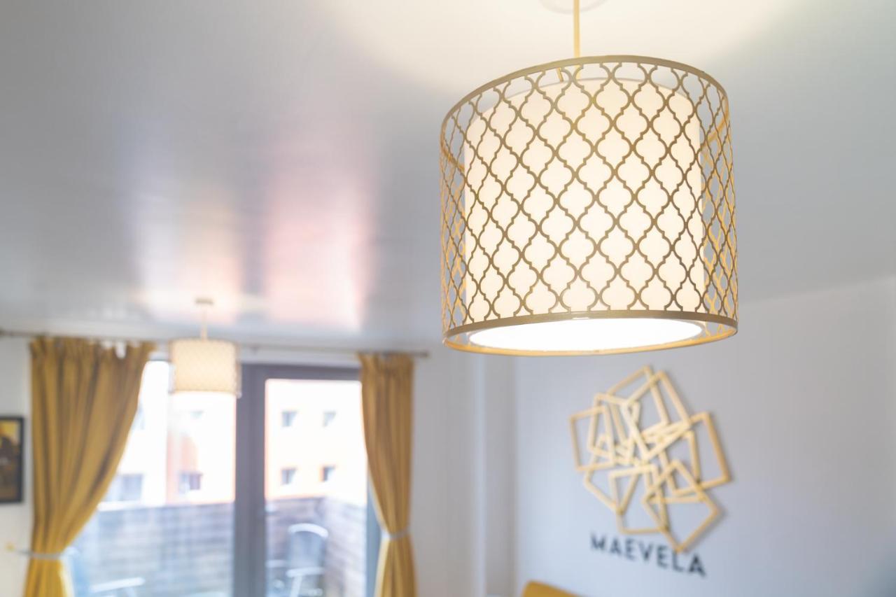 Maevela Apartments - Ultra Lavish Luxury 2 Bed Apartment City Centre - With Balcony - Free Secure Parking - Ps4 & Smart Tv'S เบอร์มิงแฮม ภายนอก รูปภาพ