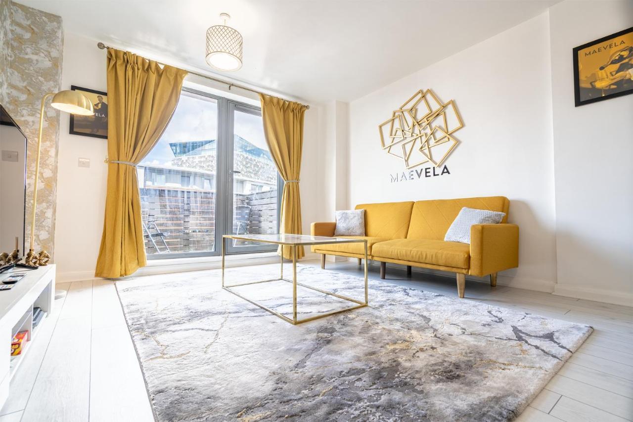 Maevela Apartments - Ultra Lavish Luxury 2 Bed Apartment City Centre - With Balcony - Free Secure Parking - Ps4 & Smart Tv'S เบอร์มิงแฮม ภายนอก รูปภาพ