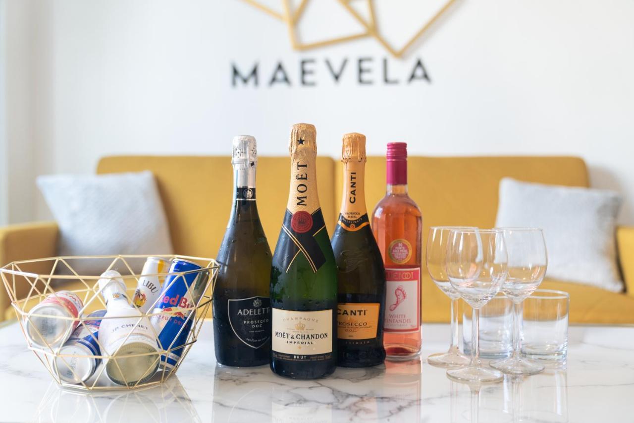 Maevela Apartments - Ultra Lavish Luxury 2 Bed Apartment City Centre - With Balcony - Free Secure Parking - Ps4 & Smart Tv'S เบอร์มิงแฮม ภายนอก รูปภาพ