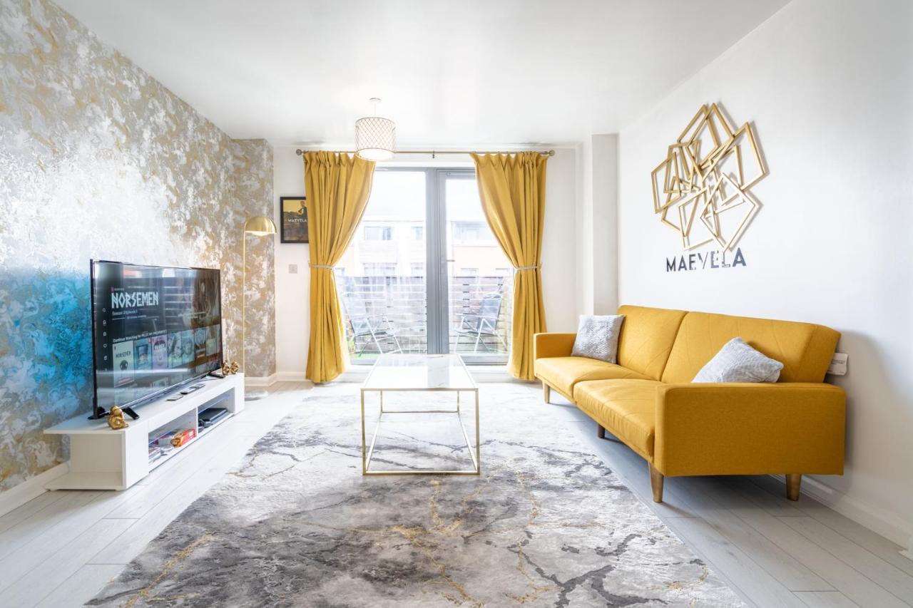 Maevela Apartments - Ultra Lavish Luxury 2 Bed Apartment City Centre - With Balcony - Free Secure Parking - Ps4 & Smart Tv'S เบอร์มิงแฮม ภายนอก รูปภาพ